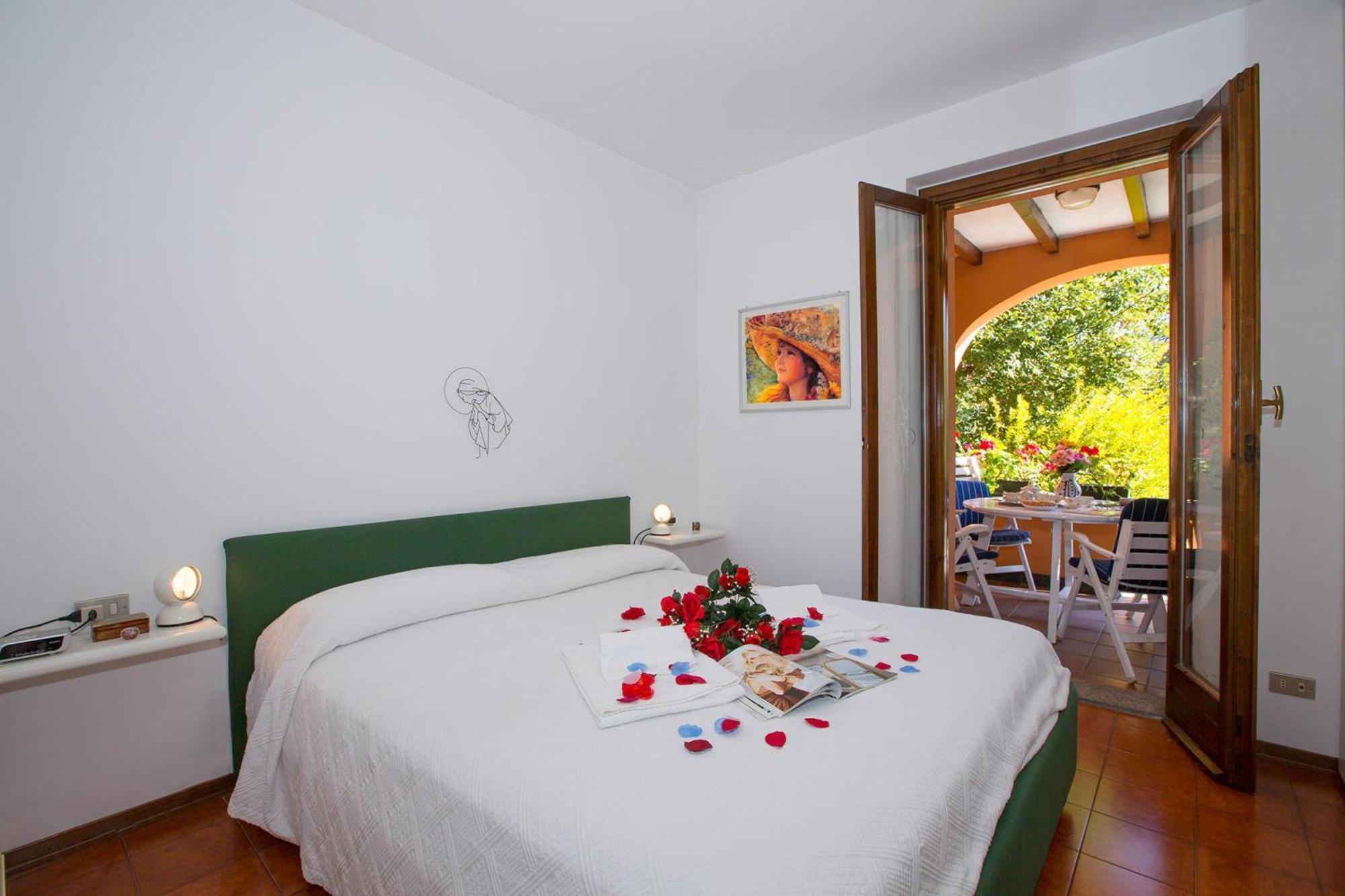 Menaggio Poggio Fiorito Loggetta Apartment Exterior photo